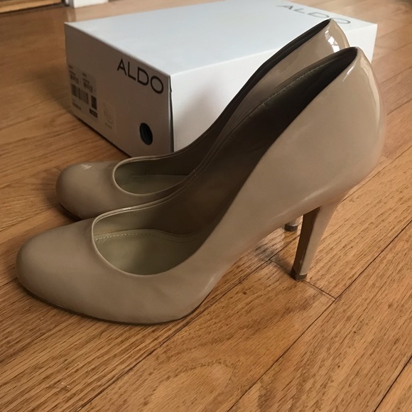 Aldo Nude Patent Pumps - Picture 6 of 6